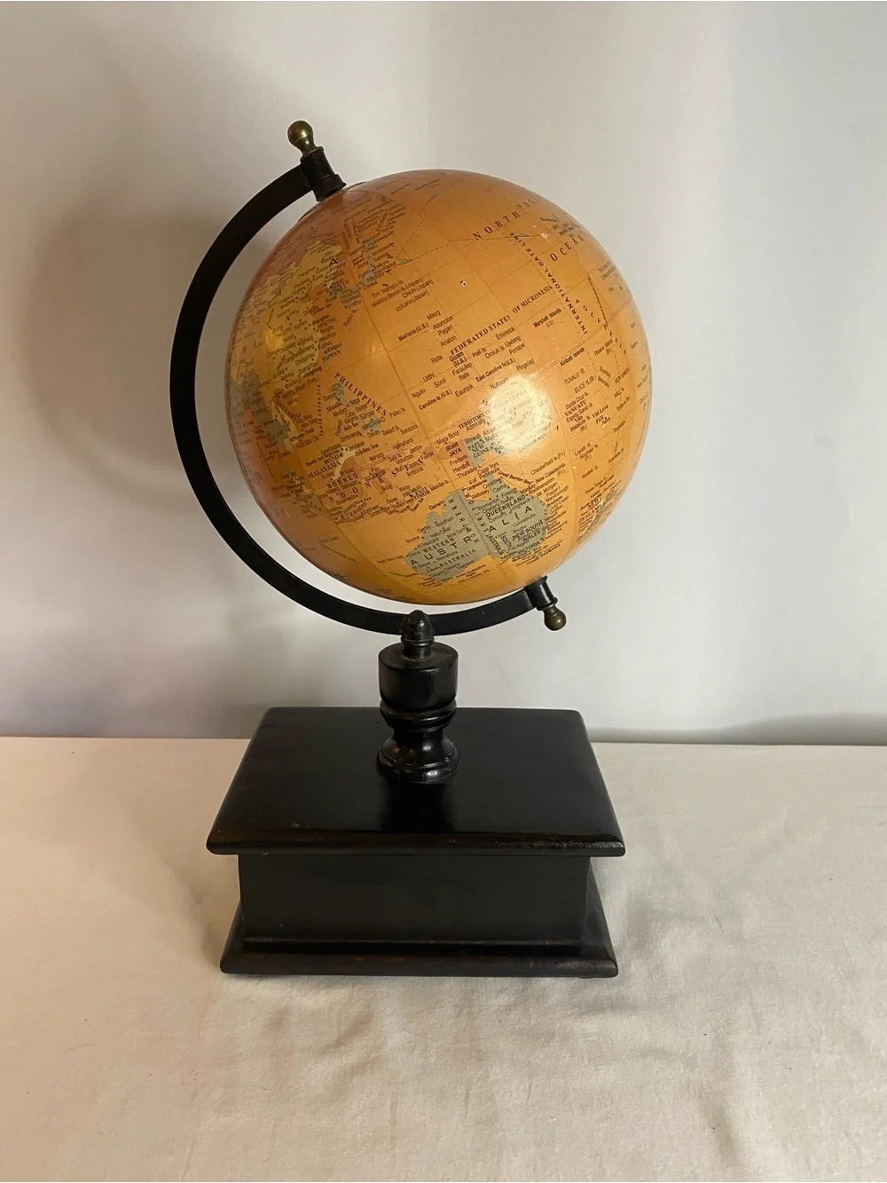 Vintage-Style Decorative Desk Top Globe on Wood Base